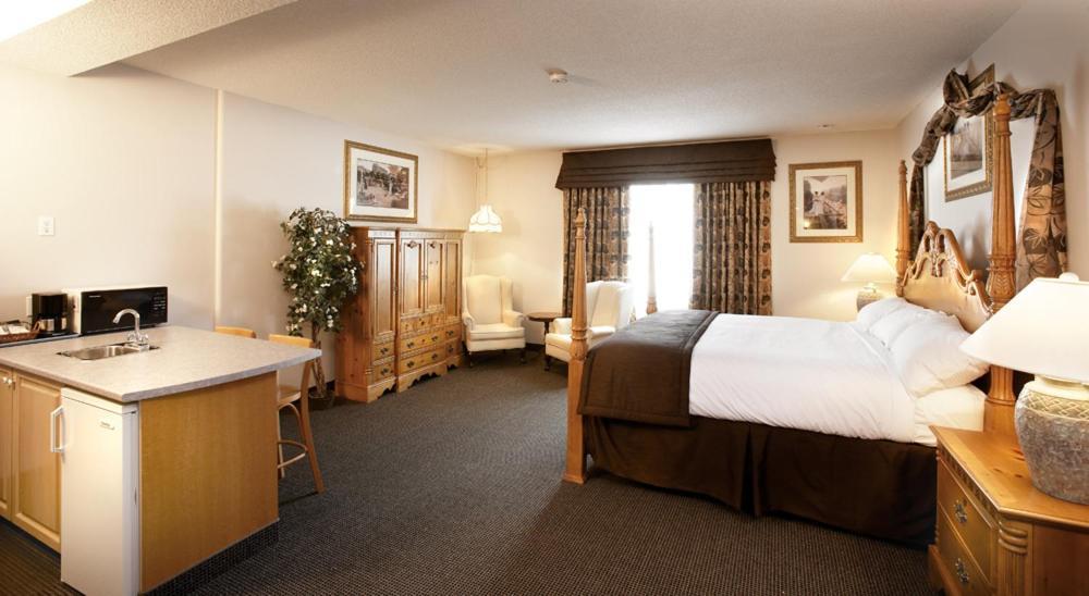 Petawawa River Inn & Suites Room photo
