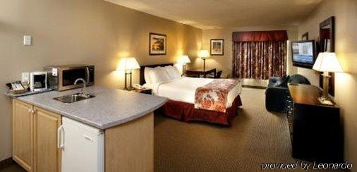 Petawawa River Inn & Suites Room photo